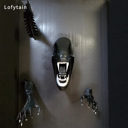 Alien Xenomorph Wall Sculpture – Sci-Fi Horror Decor & Halloween Prop