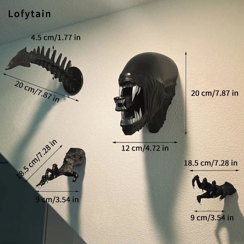 Alien Xenomorph Wall Sculpture – Sci-Fi Horror Decor & Halloween Prop
